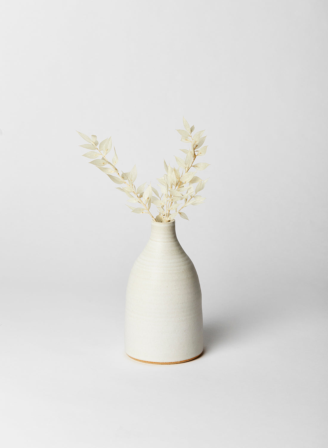 Medium Eva Snow Bud Vase